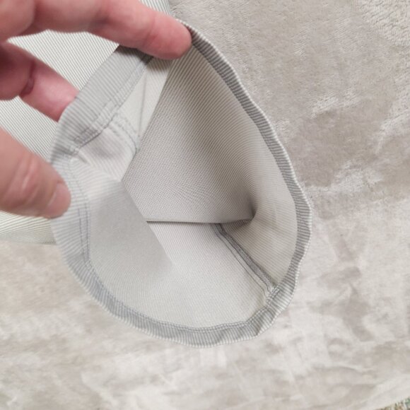 Adidas Golf Pants Size 34x32 Mens Flat Front Gray Stretch Striped - Picture 13 of 13